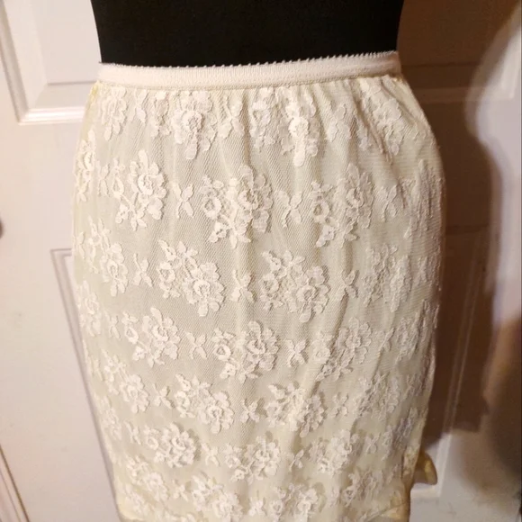 🔸💛🔸Divine Vintage 50's Buttercup Yellow Floral Lace & Satin Bow Slip - S/M - Picture 6 of 16